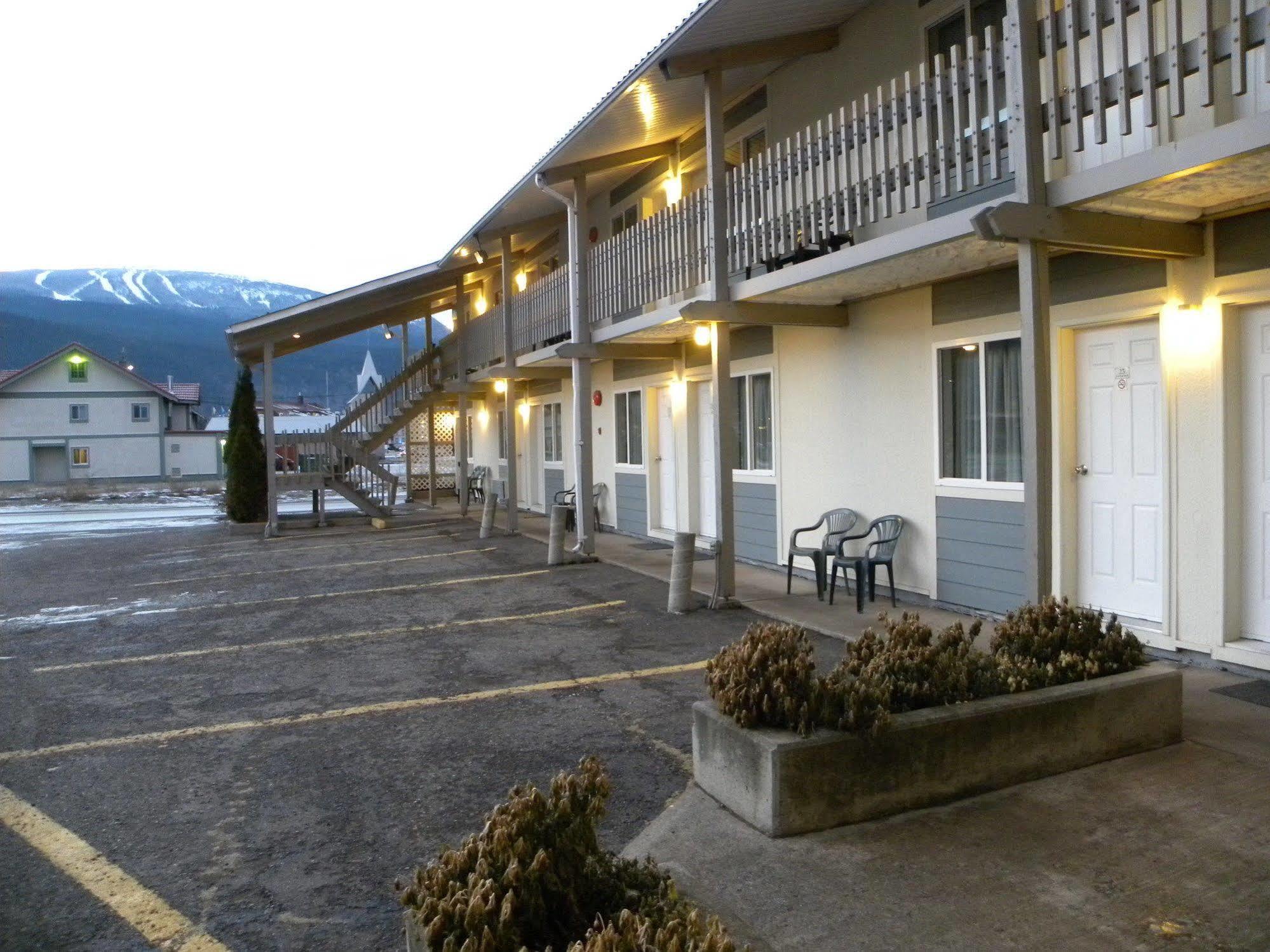 Fireweed Motel Smithers Exterior foto